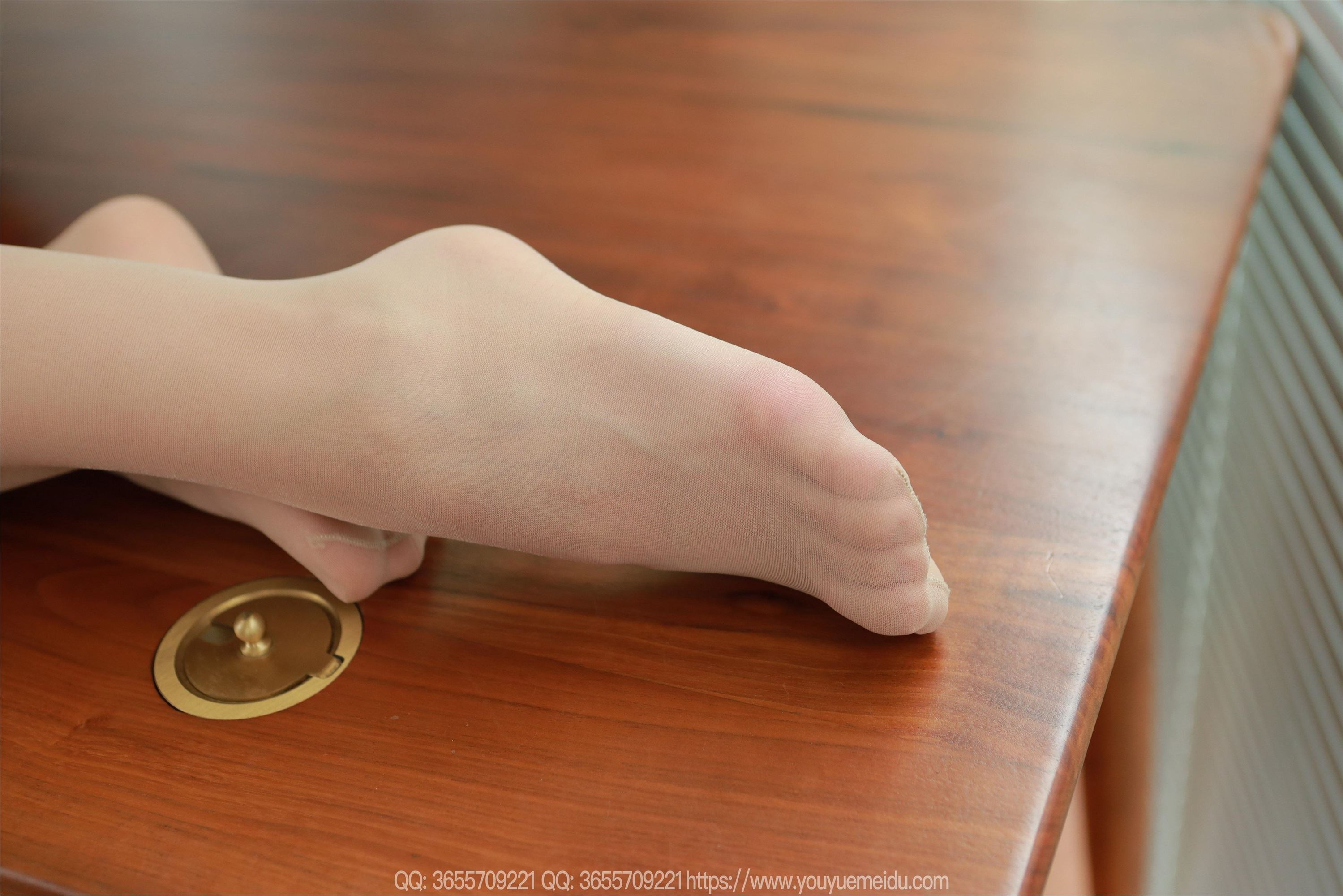 IESS异思趣向  2025.03.19 丝享家 2005 兔兔《白色OL（下）》